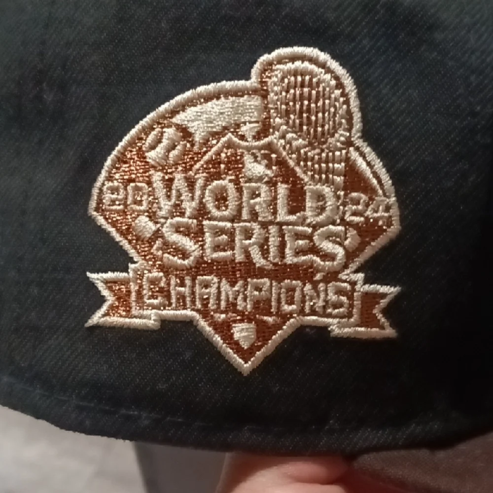 New Era Black and Brown LA 59FIFTY Cap - Picture 3 of 10